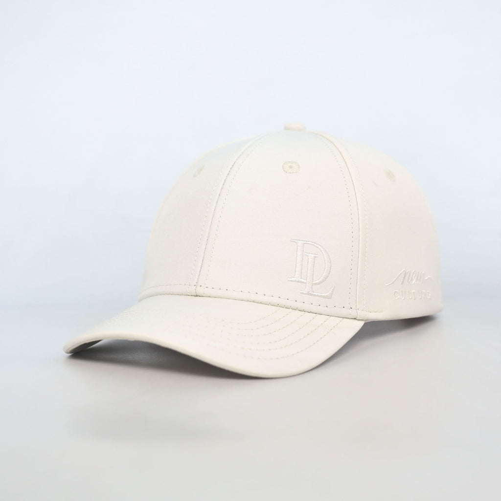 PLATINUM | DE LA · VOL.001 SHIPS BY 10.31